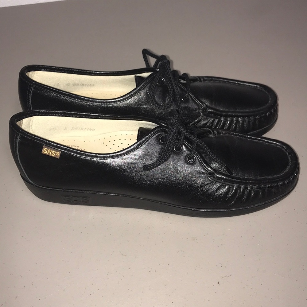 New! SAS Lace up Comfort Loafers